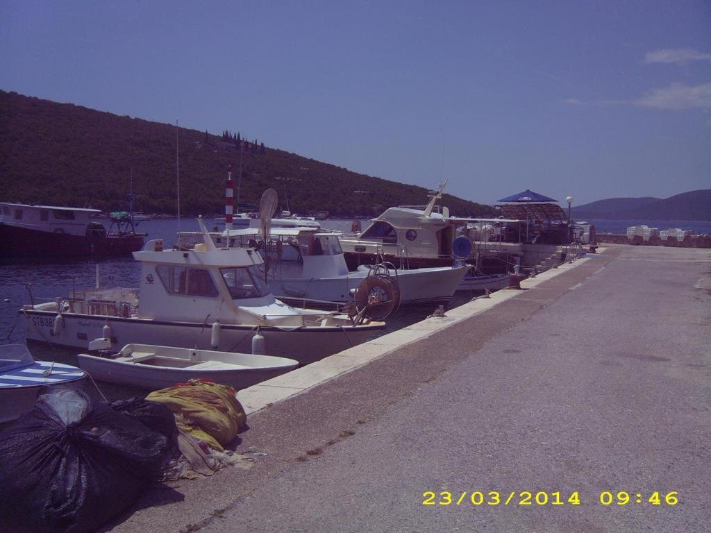 Apartmani Vukovic Tivat Exterior foto
