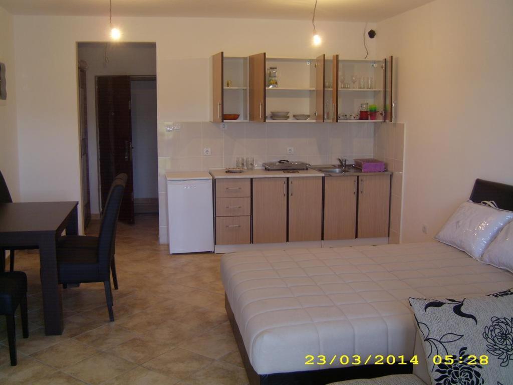 Apartmani Vukovic Tivat Exterior foto