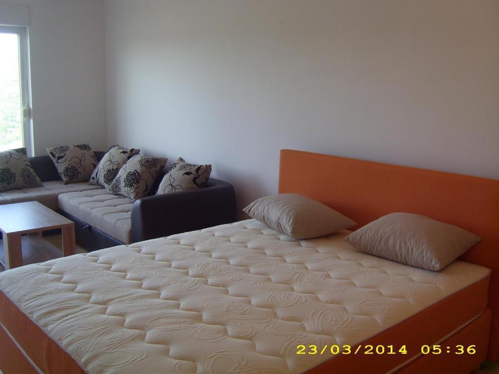 Apartmani Vukovic Tivat Exterior foto